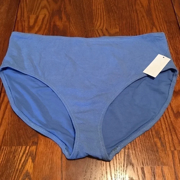𝅺TROPICAL Escape high waist swim bottoms. - Picture 1 of 5